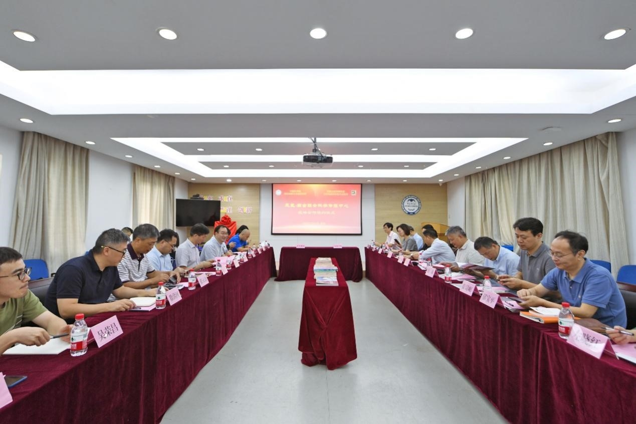 南京古生物所与凤凰出版传媒集团成立联合科学传播中心